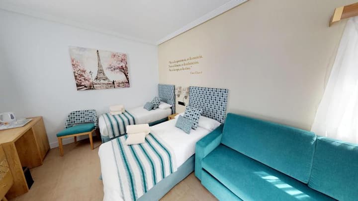 Dodjela EKONOMSKE SOBE S 2 KREVETA ovisi o dostupnosti na dan ulaska, a može se raditi o bilo kojoj sobi prikazanoj u ovoj rubrici