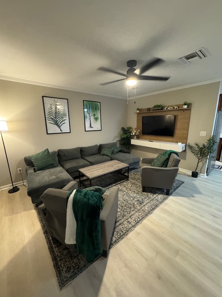 Azul Acre - Wesley Chapel