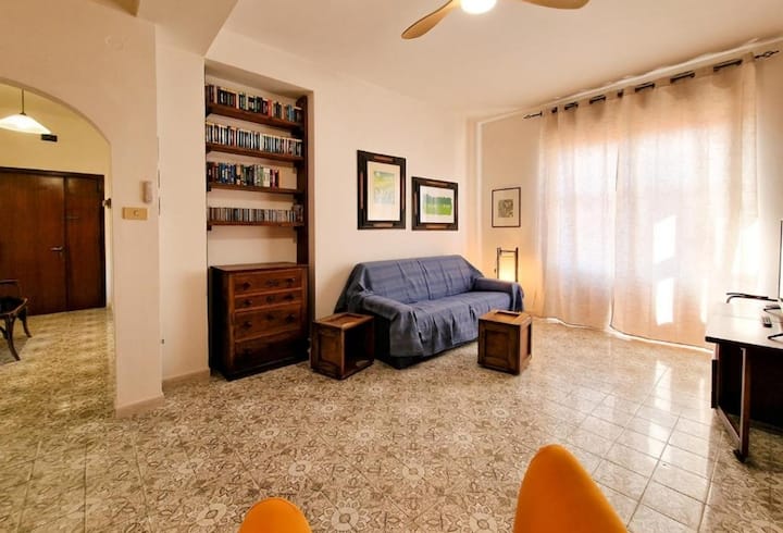 Stupendo Appartamento Con Vista In Zona Tranquilla - La Maddalena