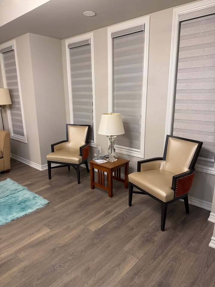 Family/group: Cozy 3br Entire Home - Newmarket, ON, Canada