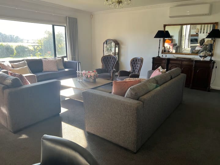 Hosts On The Coast Country Retreat - Huntly