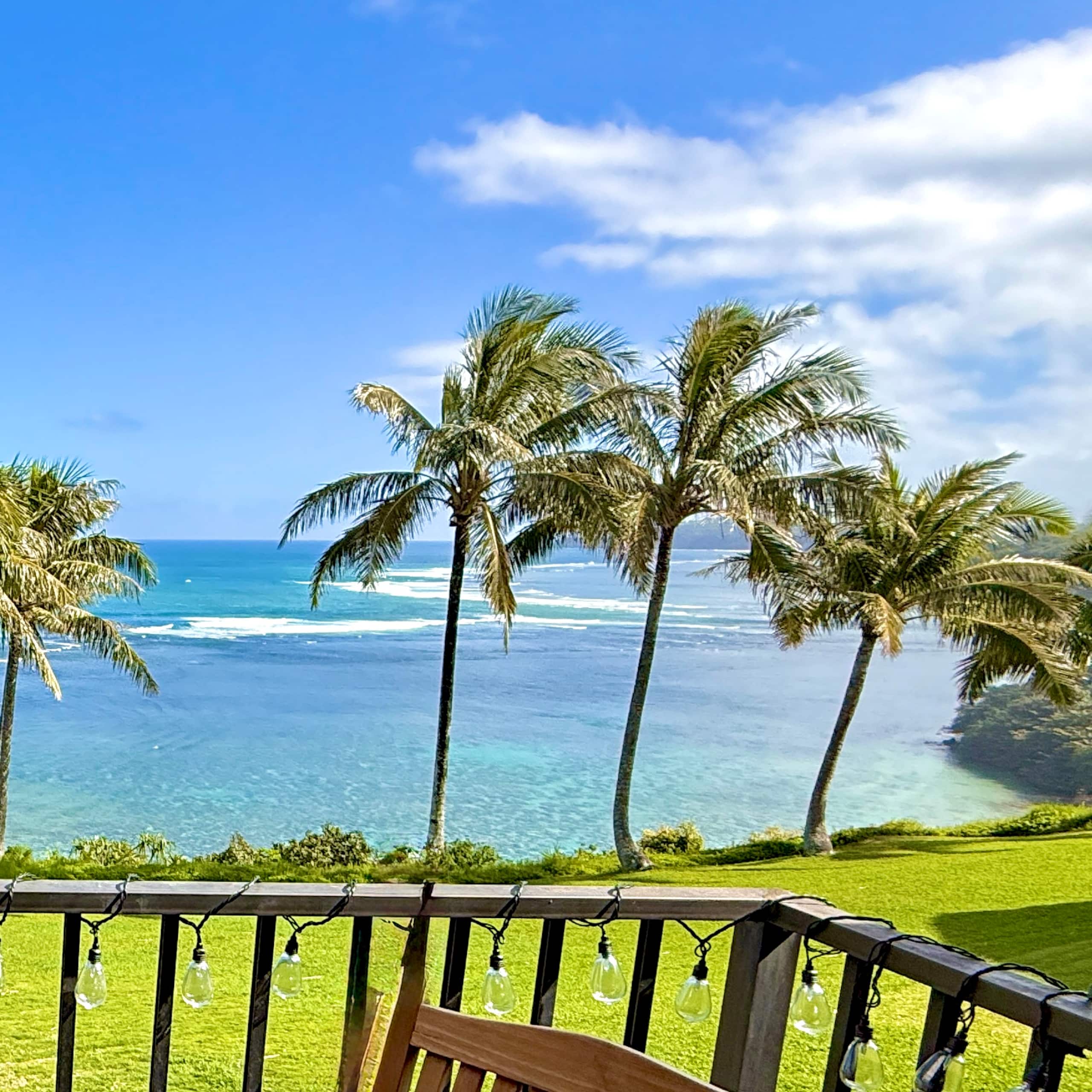 Oceanfront Blufftop Retreat · Panoramic Reef Views - Image 40