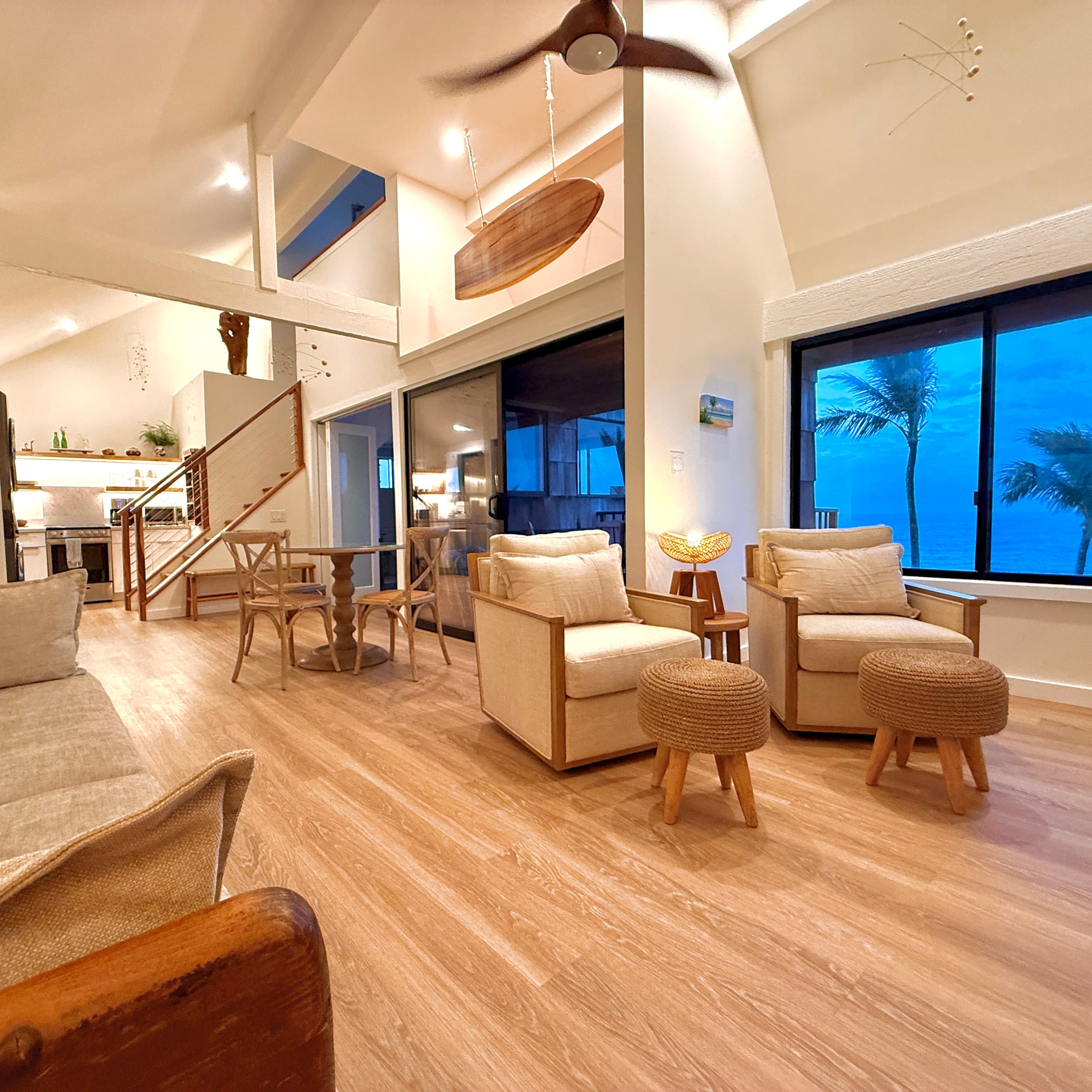 Oceanfront Blufftop Retreat · Panoramic Reef Views - Image 12