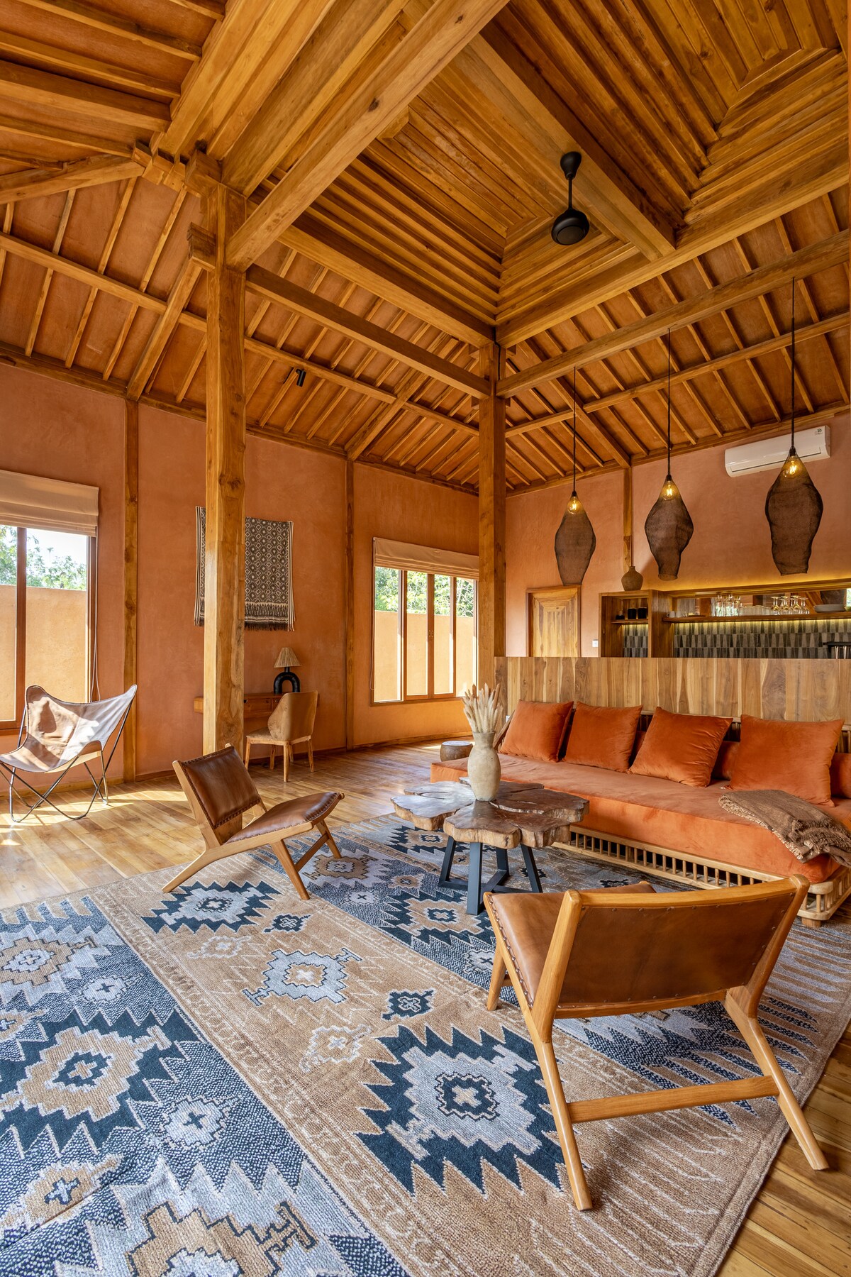 Villa in South Kuta · 2 bedrooms · 2 beds · 2 private baths, Airbnb-Vergleich