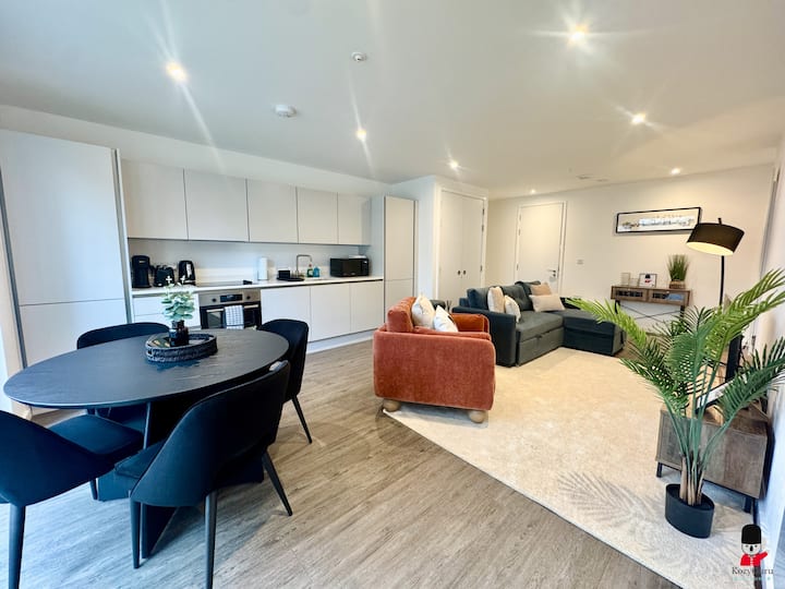 Kozyguru | 2 Br Riverside Modern City Apartment - 索爾福德