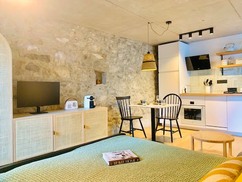 Airbnb performant: 1860 Farm • Private Patio • Modern Rustic • Lake Area à Talloires Montmin