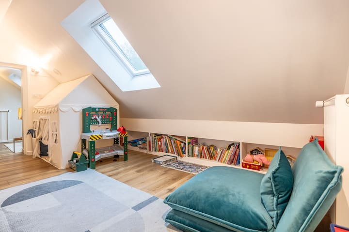 Bedroom 6