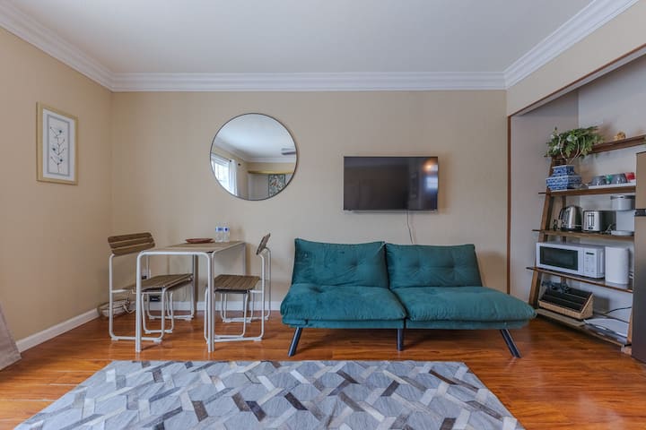 Private Entrance Studio | Comfy & Quiet G1 - Ontario, CA
