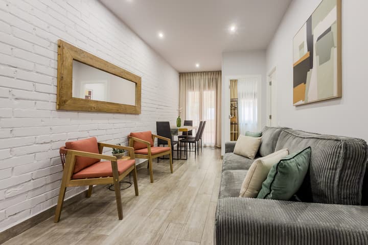 Airy 3 Bedroom Flat - L'Hospitalet de Llobregat
