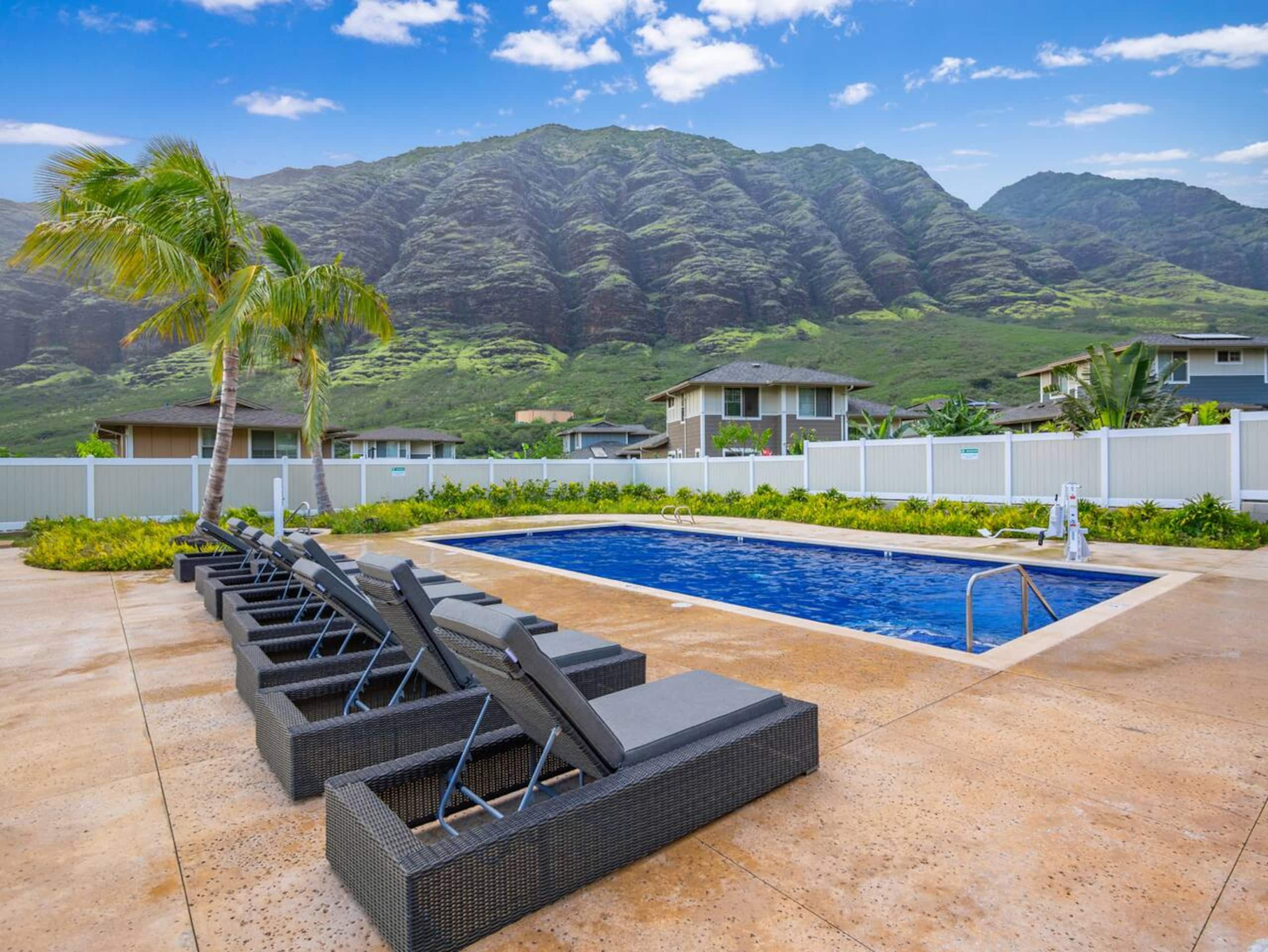 Home in Waianae · ★5.0 · 3 bedrooms · 7 beds · 2 private baths - Image 73