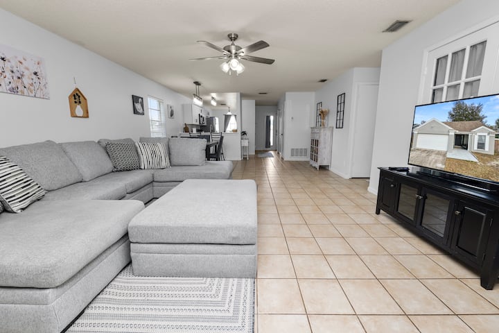 Family Friendly 3br Home | Quiet | Near Hospitals - Lakeland, FL