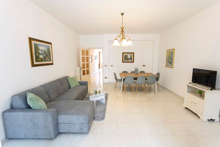 Art House - Big & Artistic Design House - Santa Cesarea Terme
