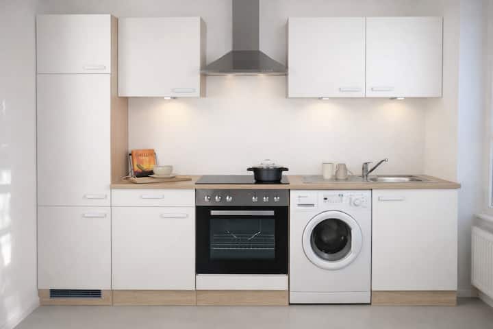 Freshly-renovated Apartment In Posh Charlottenburg - Berlin