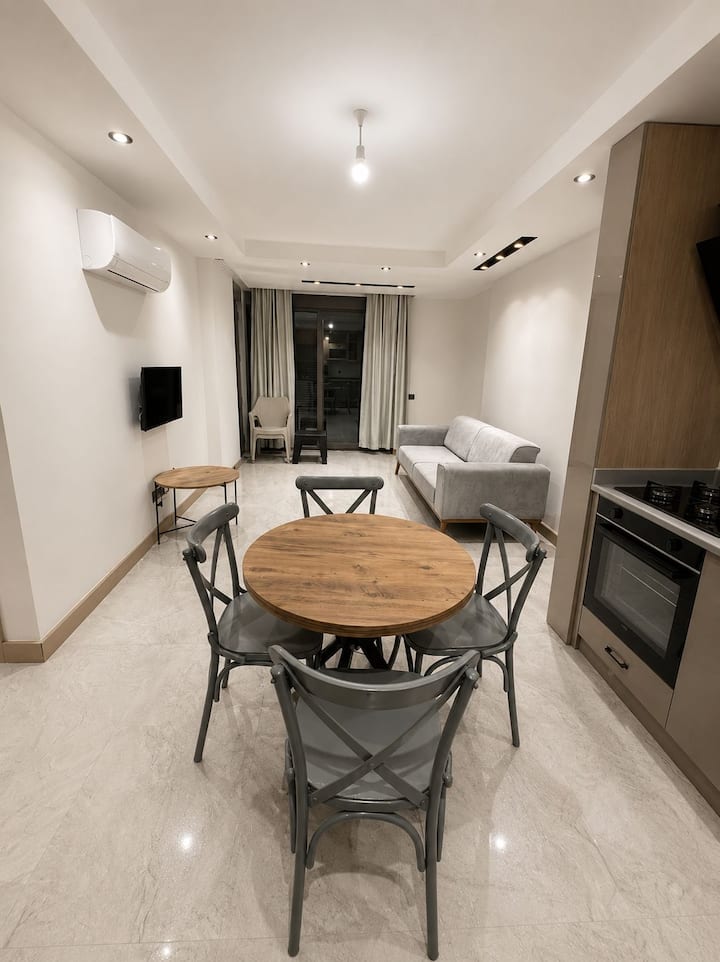 Modern Ve Konforlu Havuzlu Premium Daire - Side