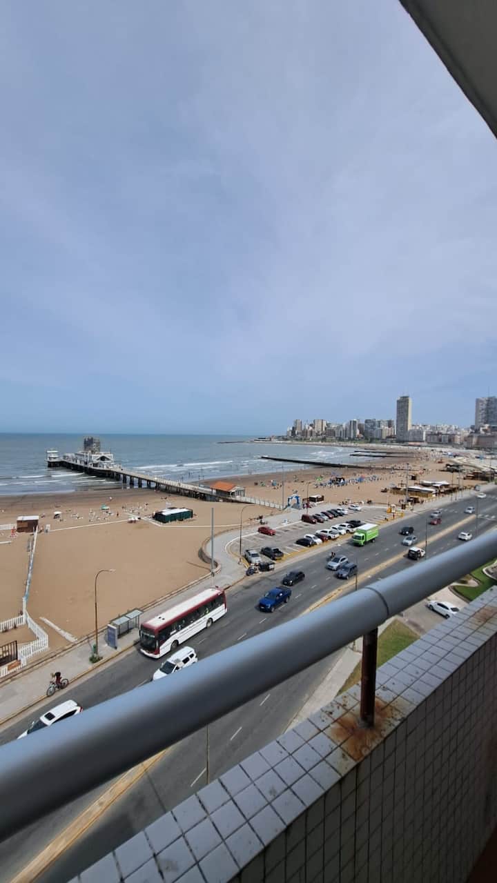 Departamento 3 Ambientes
Frente Al Mar
Mdp - 馬德普拉塔