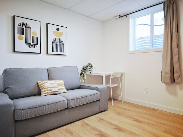 100c-minimal Nest Suite - Saskatoon