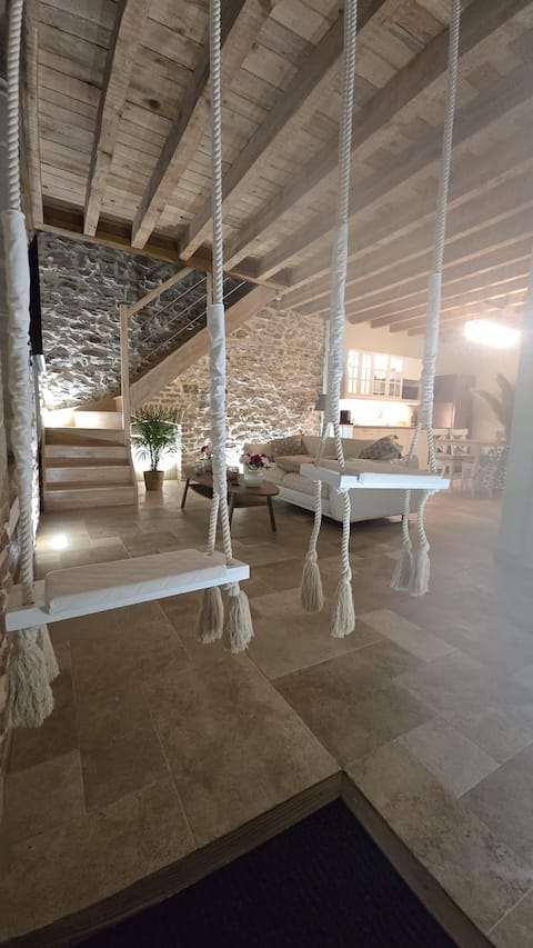Popular Airbnb listing: Love Room THE DARING COCOON Dare to be unexpected in Autun