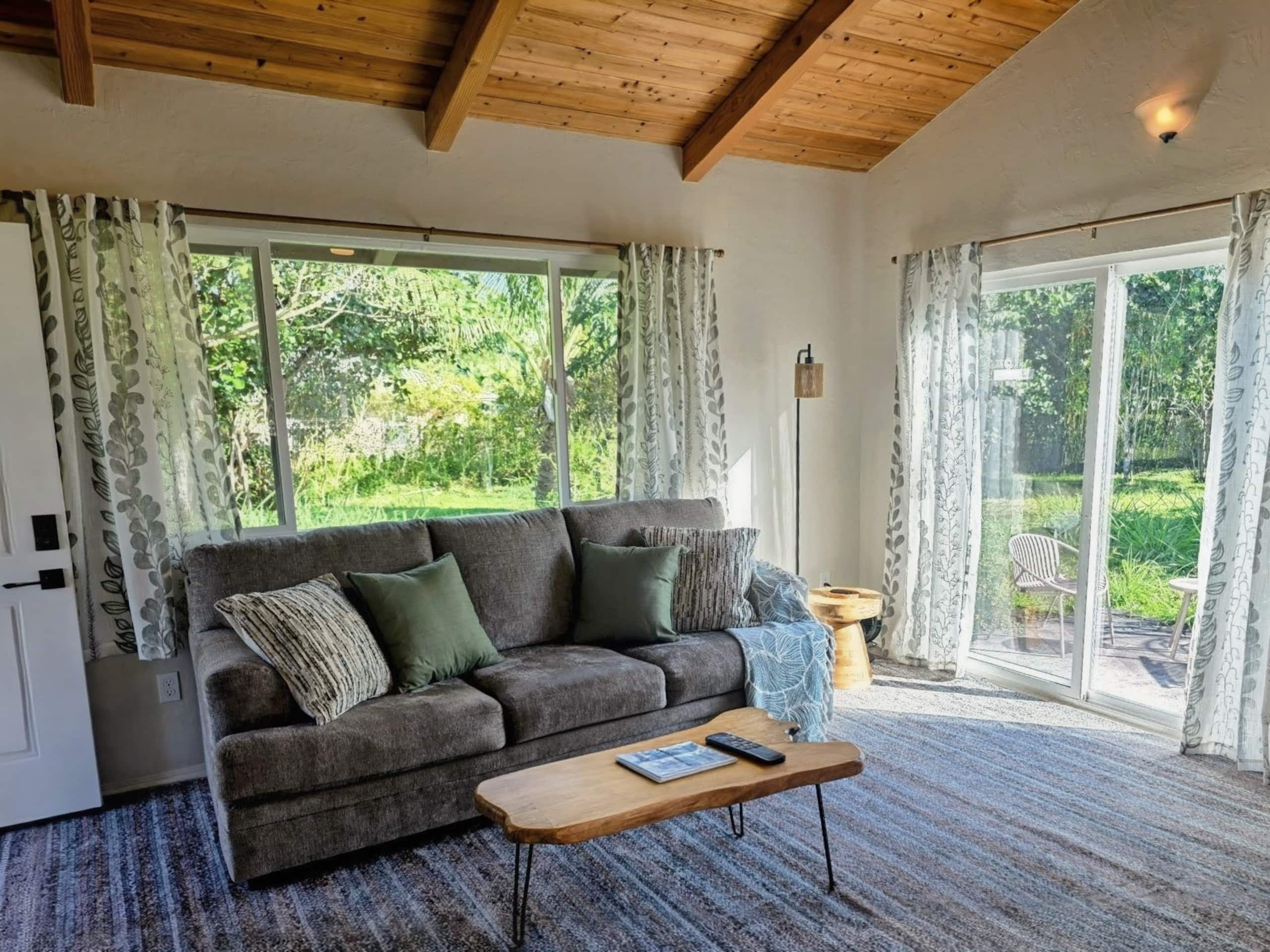 Home in Keaau · ★4.75 · 1 bedroom · 2 beds · 1 private bath - Image 2