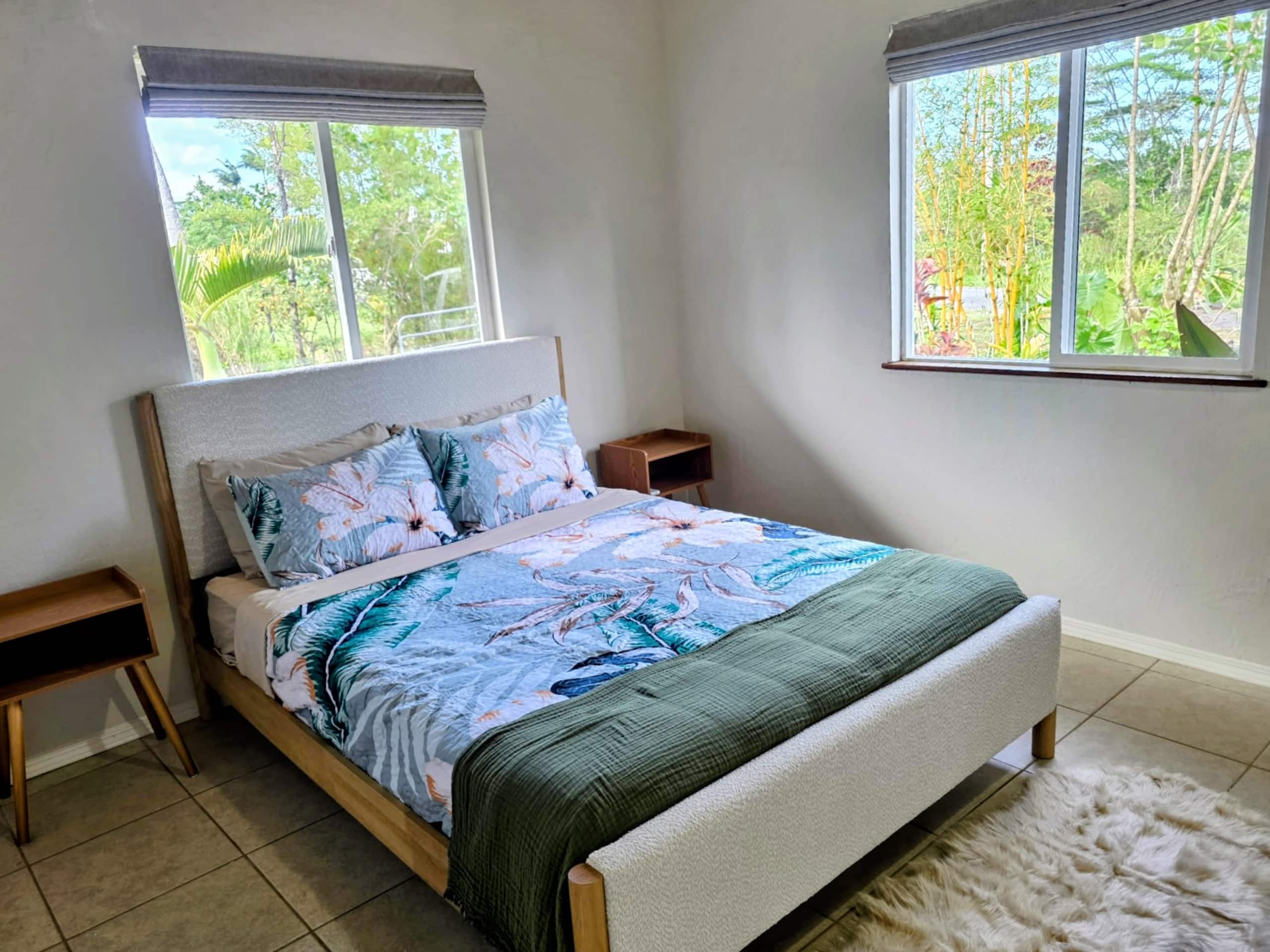 Home in Keaau · ★4.75 · 1 bedroom · 2 beds · 1 private bath - Image 12