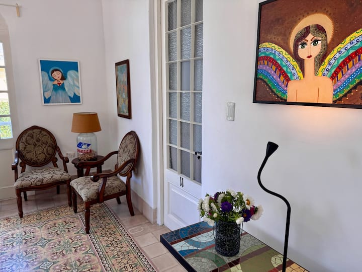 Colonial Room W/ Wifi, Breakfast, 24 Hours Power - Cuba