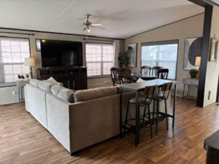 Niagara-on-the-lake 3 Bed 2 Bath Cottage - Youngstown