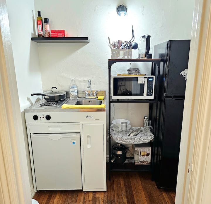 Private Studio In The Heart Of West Hollywood - West Hollywood, CA