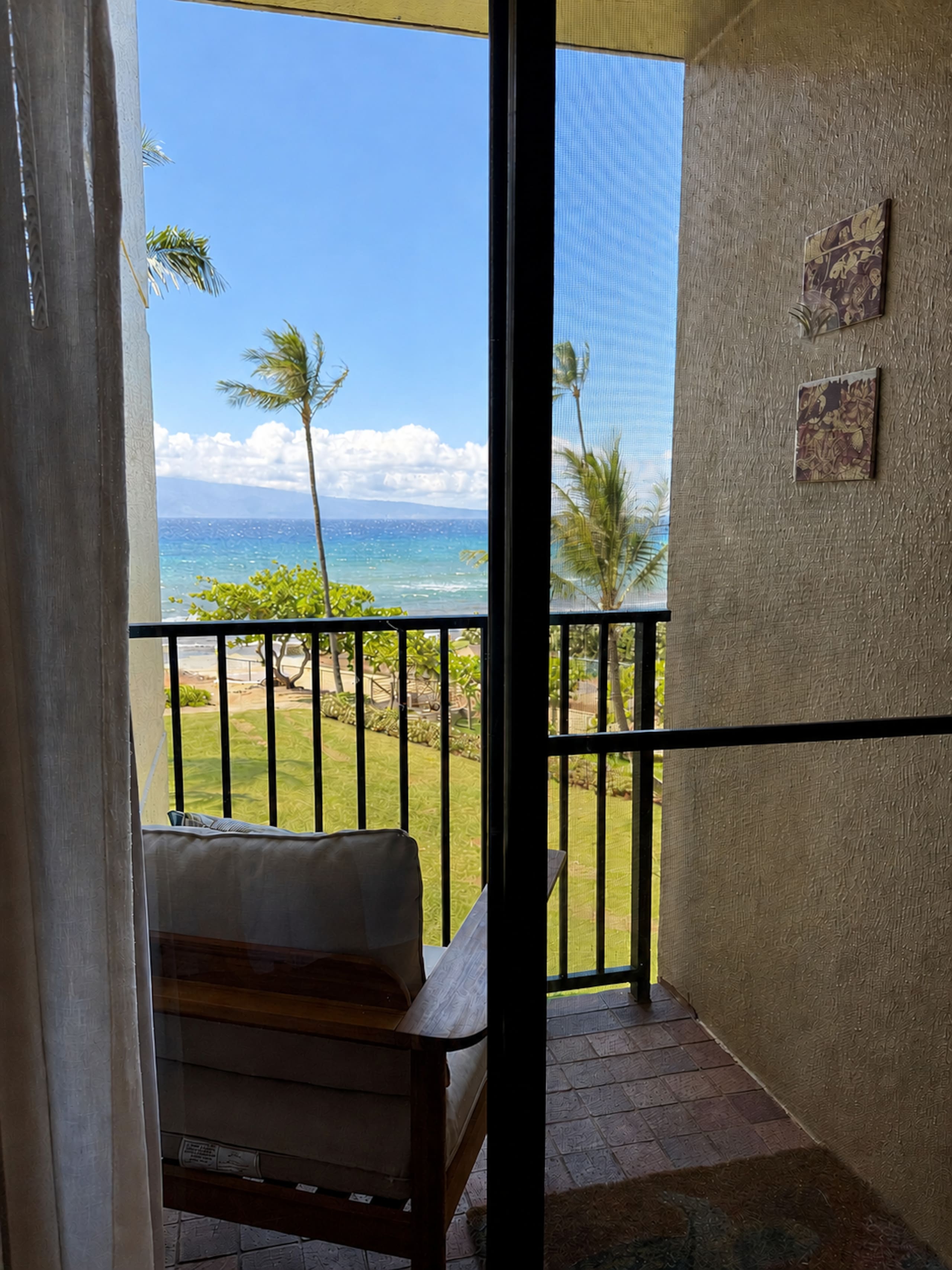Condo in Lahaina · ★5.0 · 2 bedrooms · 4 beds · 2 baths - Image 11