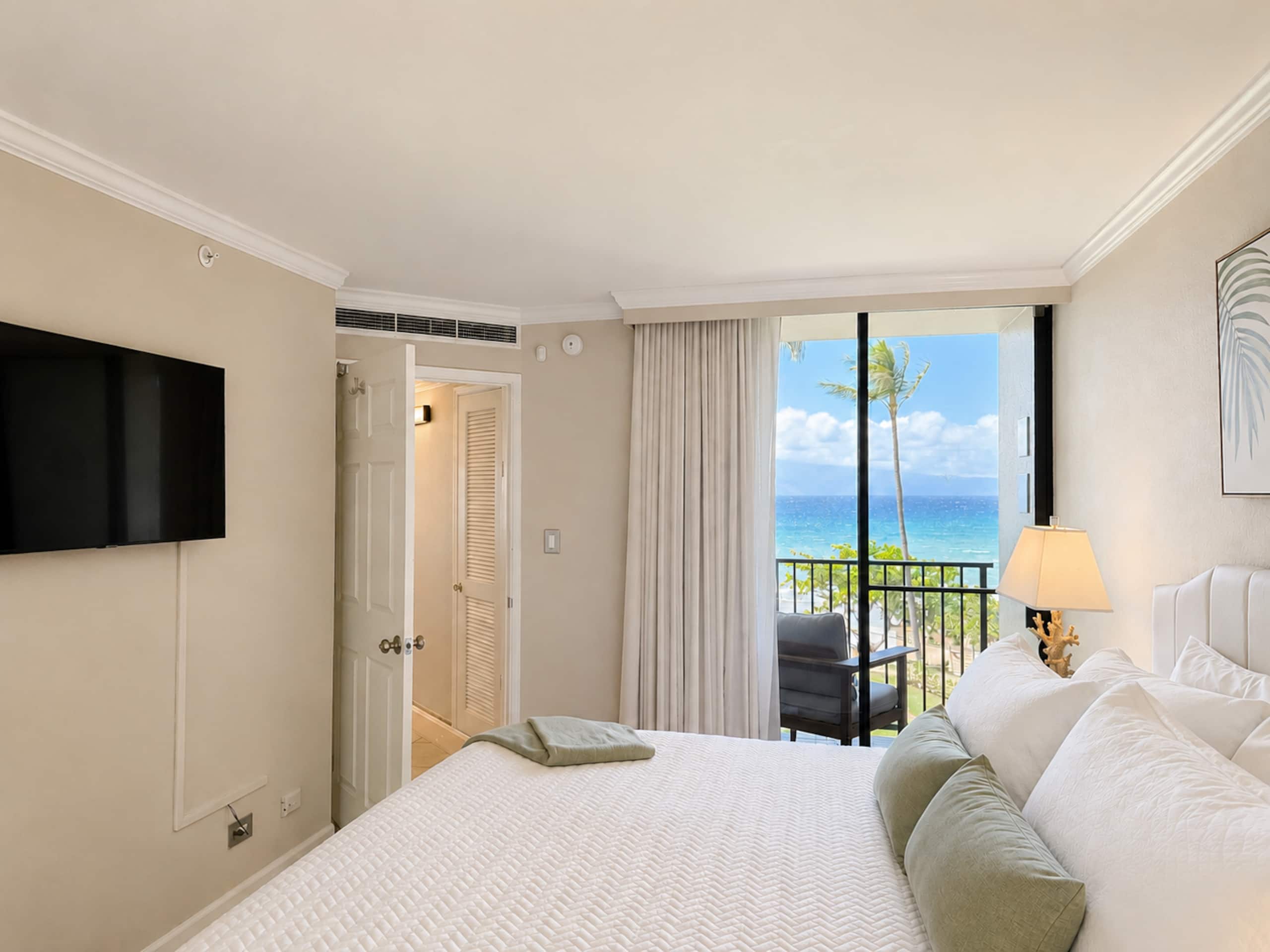 Condo in Lahaina · ★5.0 · 2 bedrooms · 4 beds · 2 baths - Image 8