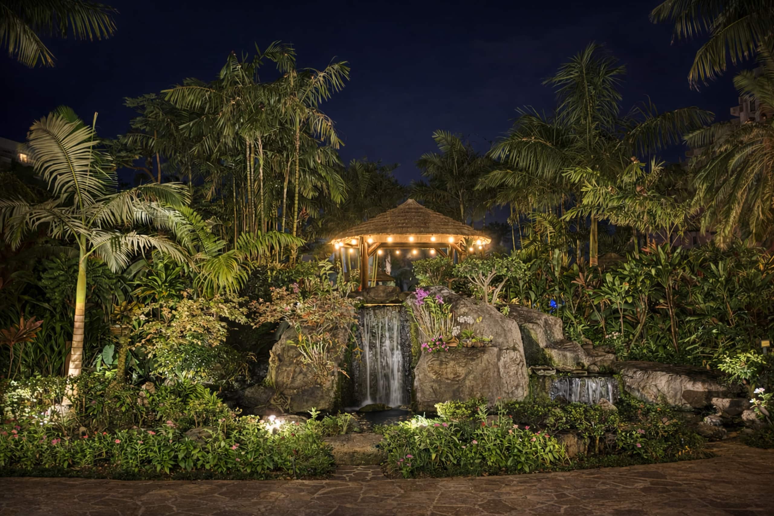 Condo in Lahaina · ★5.0 · 2 bedrooms · 4 beds · 2 baths - Image 34