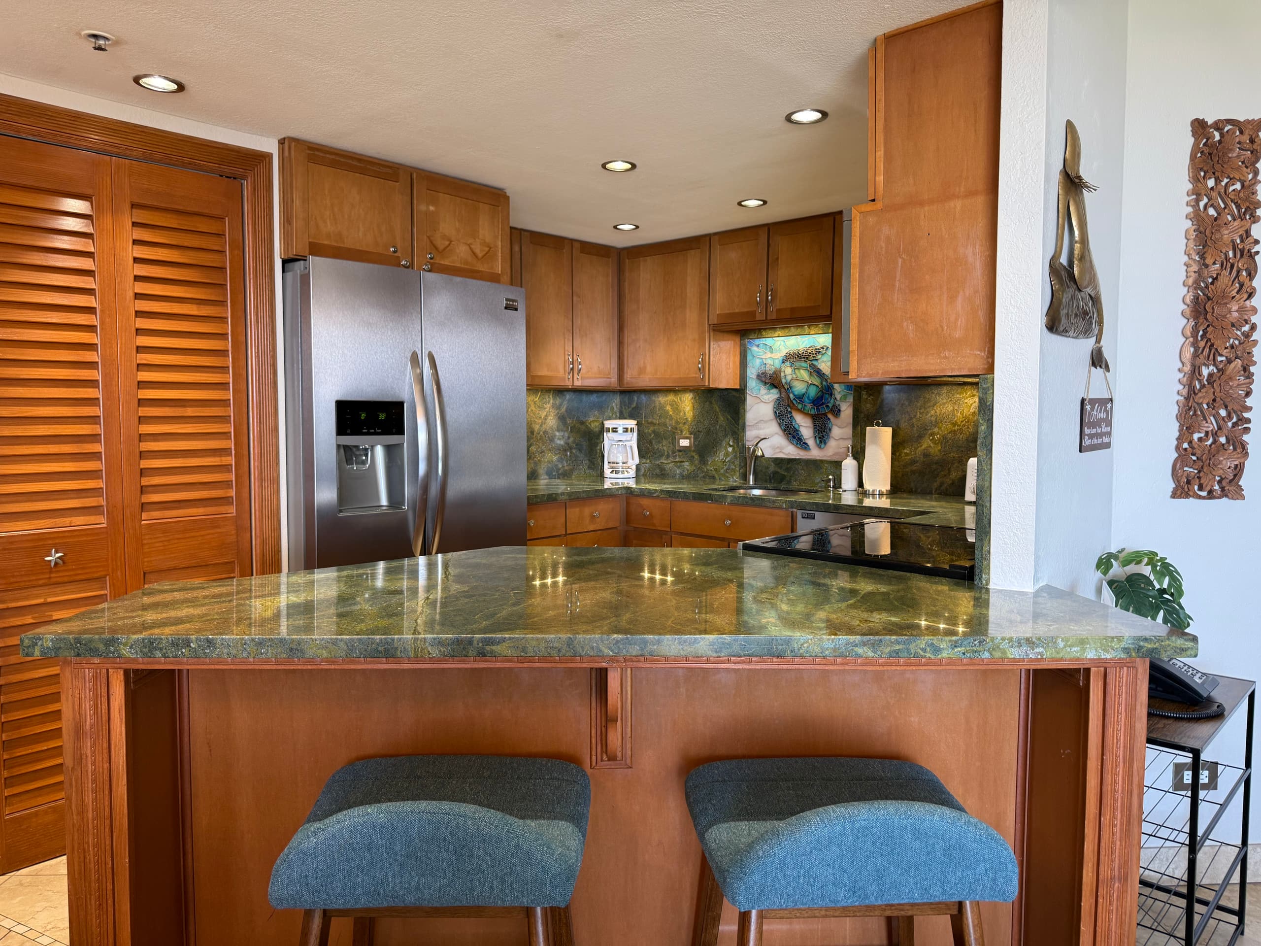 Condo in Lahaina · ★5.0 · 2 bedrooms · 4 beds · 2 baths - Image 4