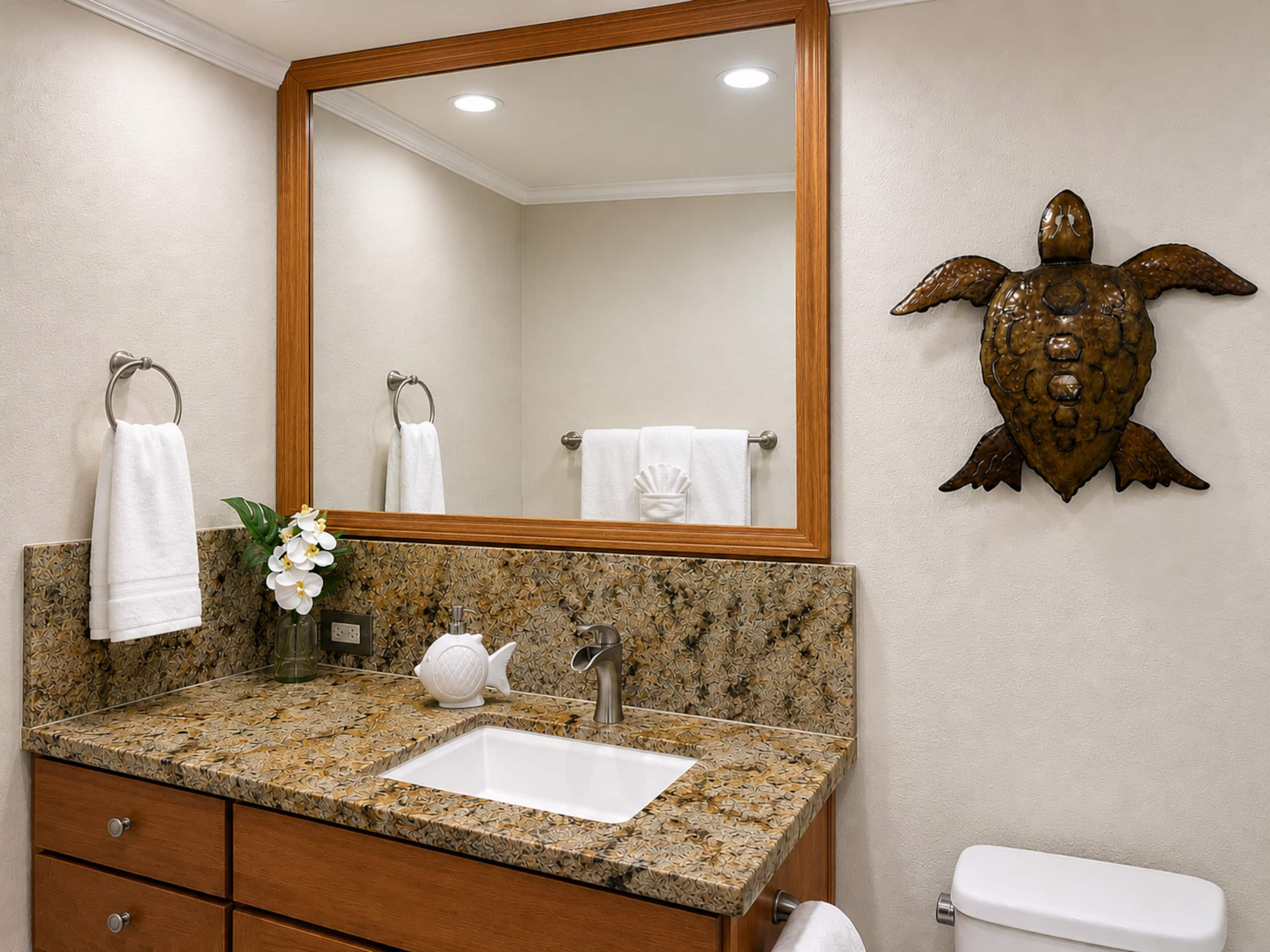 Condo in Lahaina · ★5.0 · 2 bedrooms · 4 beds · 2 baths - Image 19