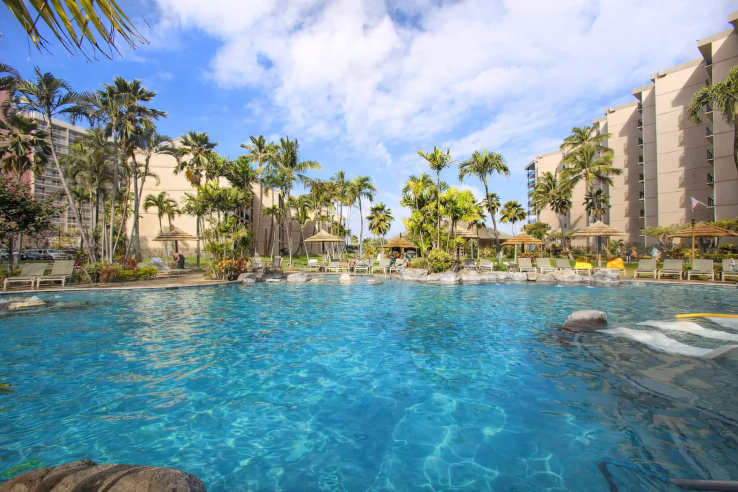 Condo in Lahaina · ★5.0 · 2 bedrooms · 4 beds · 2 baths - Image 38
