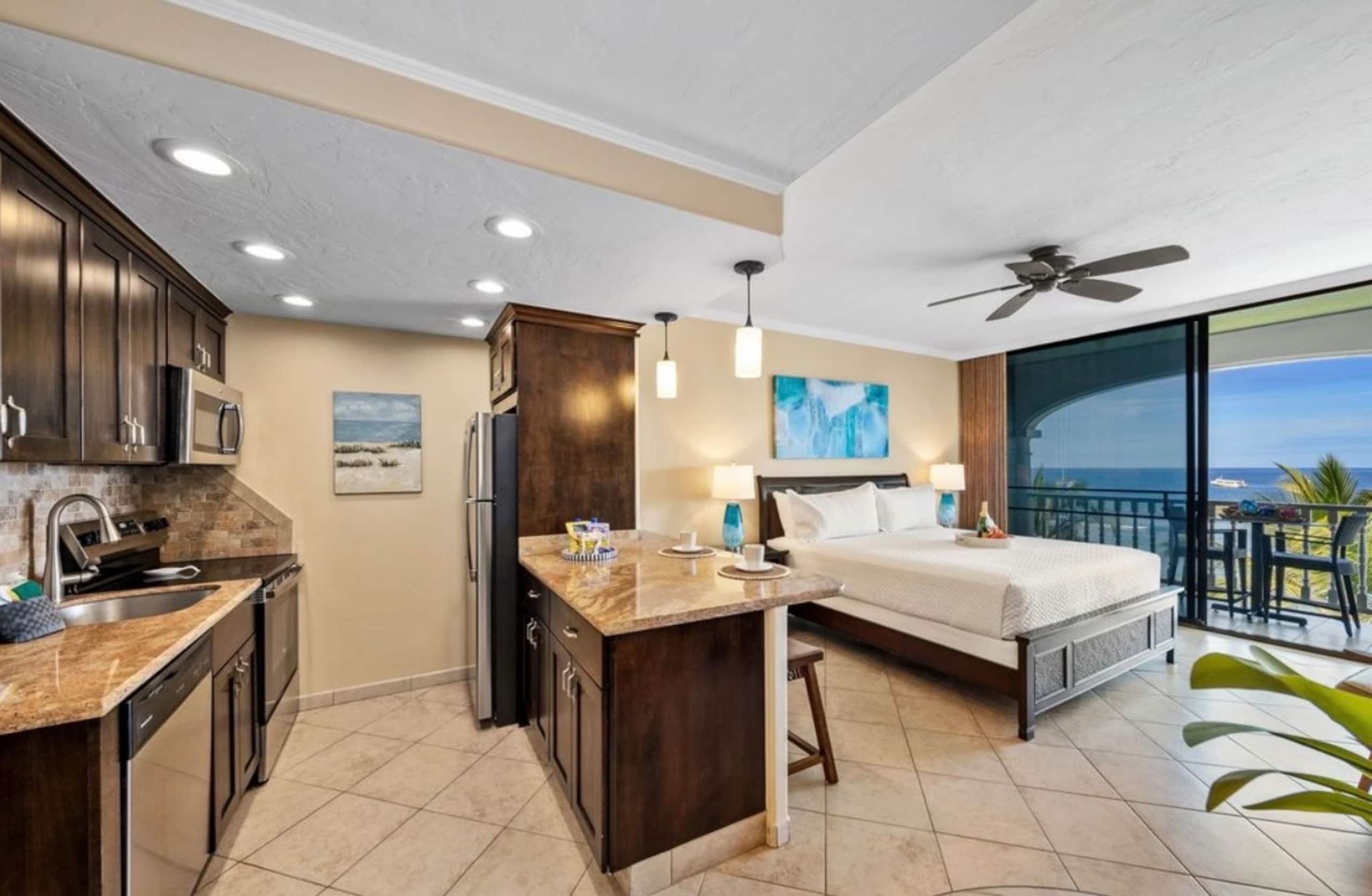 LahainaShoresBeachfrontPanoramic Endless OceanView - Image 40