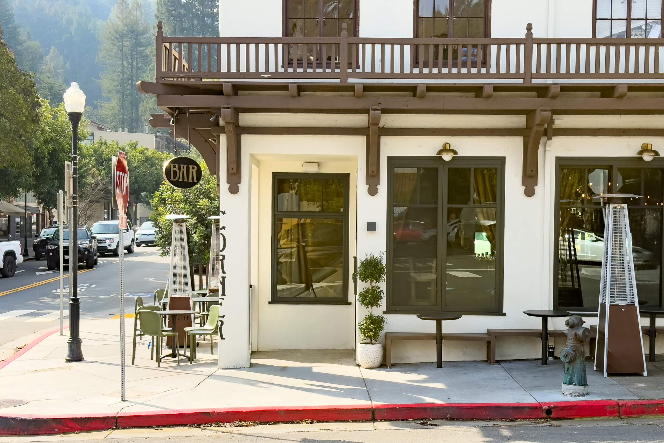 Luxe Treehouse Apt•Walk to Town•King Bed•Sleeps 4 - Photo 22