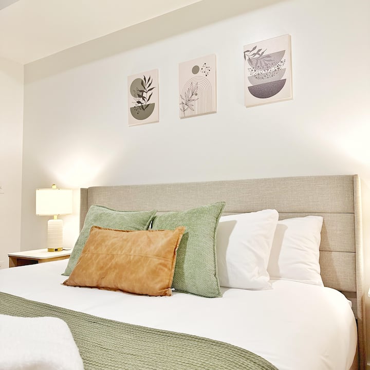 Quiet Downtown Slc Studio | King Bed + Parking - Salt Lake City Airport (SLC)