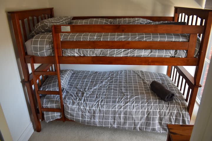 საძინებელი 3