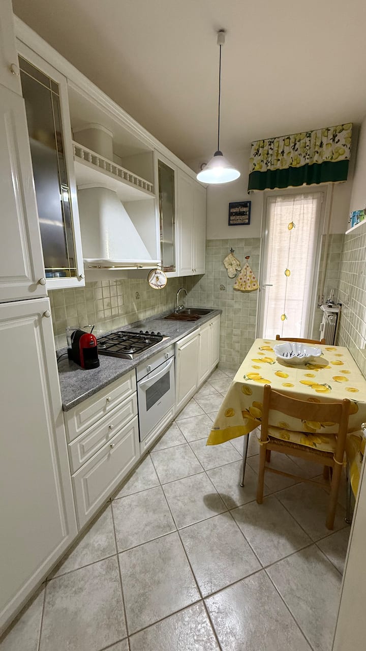 Trilocale Accogliente Con Balcone A 500m Dal Mare - Loano