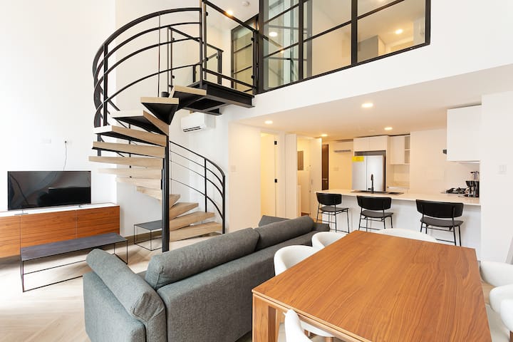 Casco Viejo 2br Loft Rooftop Pool Gym & Balcony - Panama