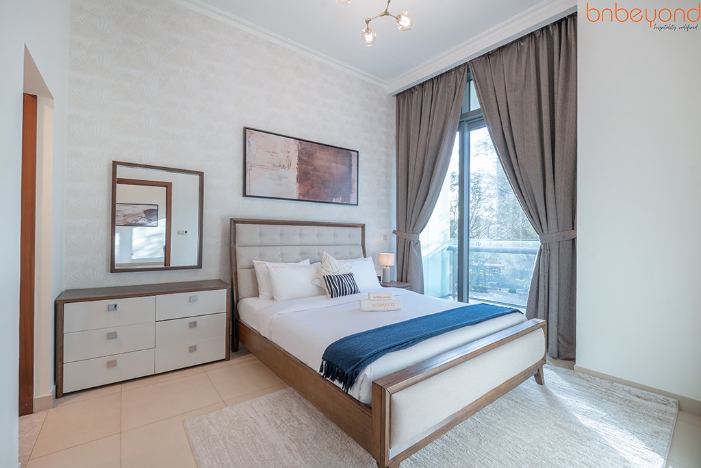 2 Bedroom Furnished Apartment | Burj Vista · IV 5