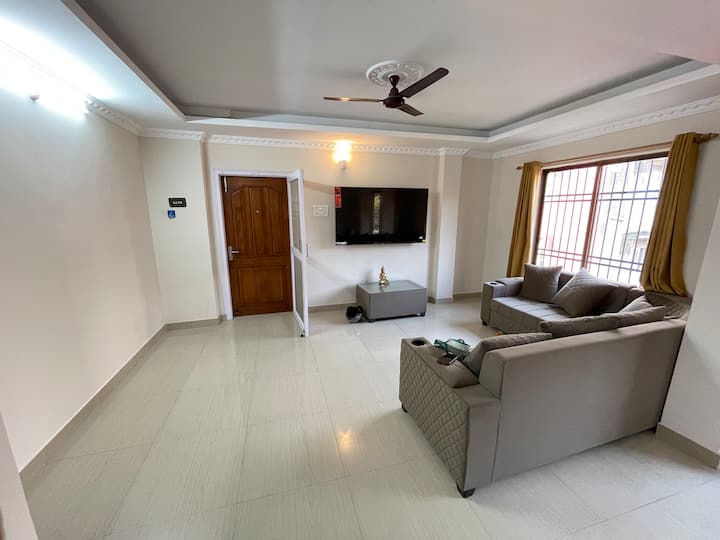 Spacious & Cozy 3bhk - Boulevard Inn - Guwahati