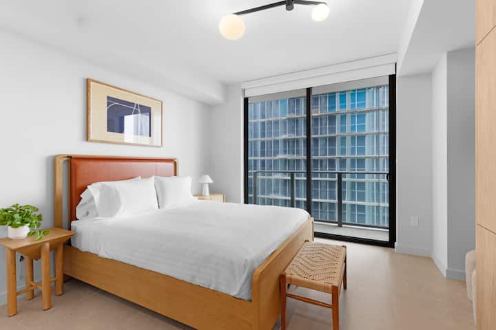 Miami Worldcenter Studio | Steps To Dining & Shops - Miami, FL