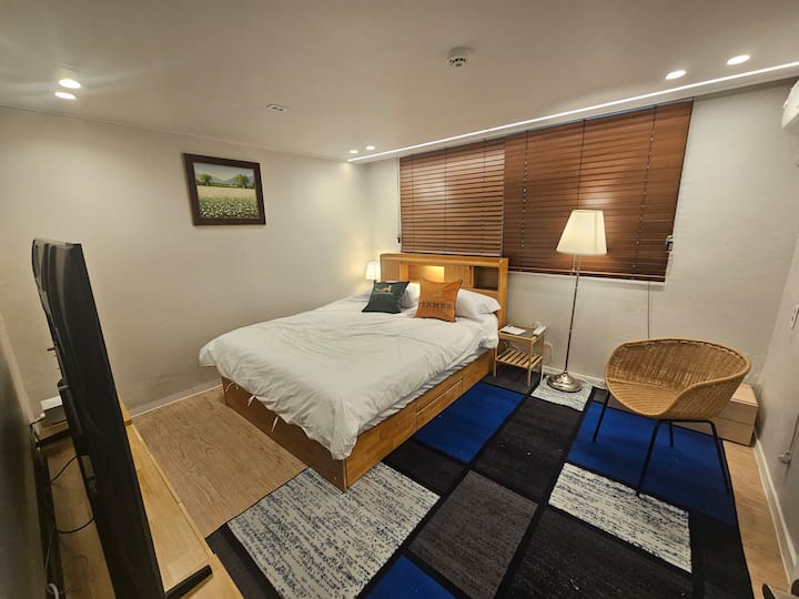 საძინებელი 1