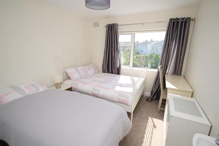 Central Bright And Comfortable House-private Rooms - 