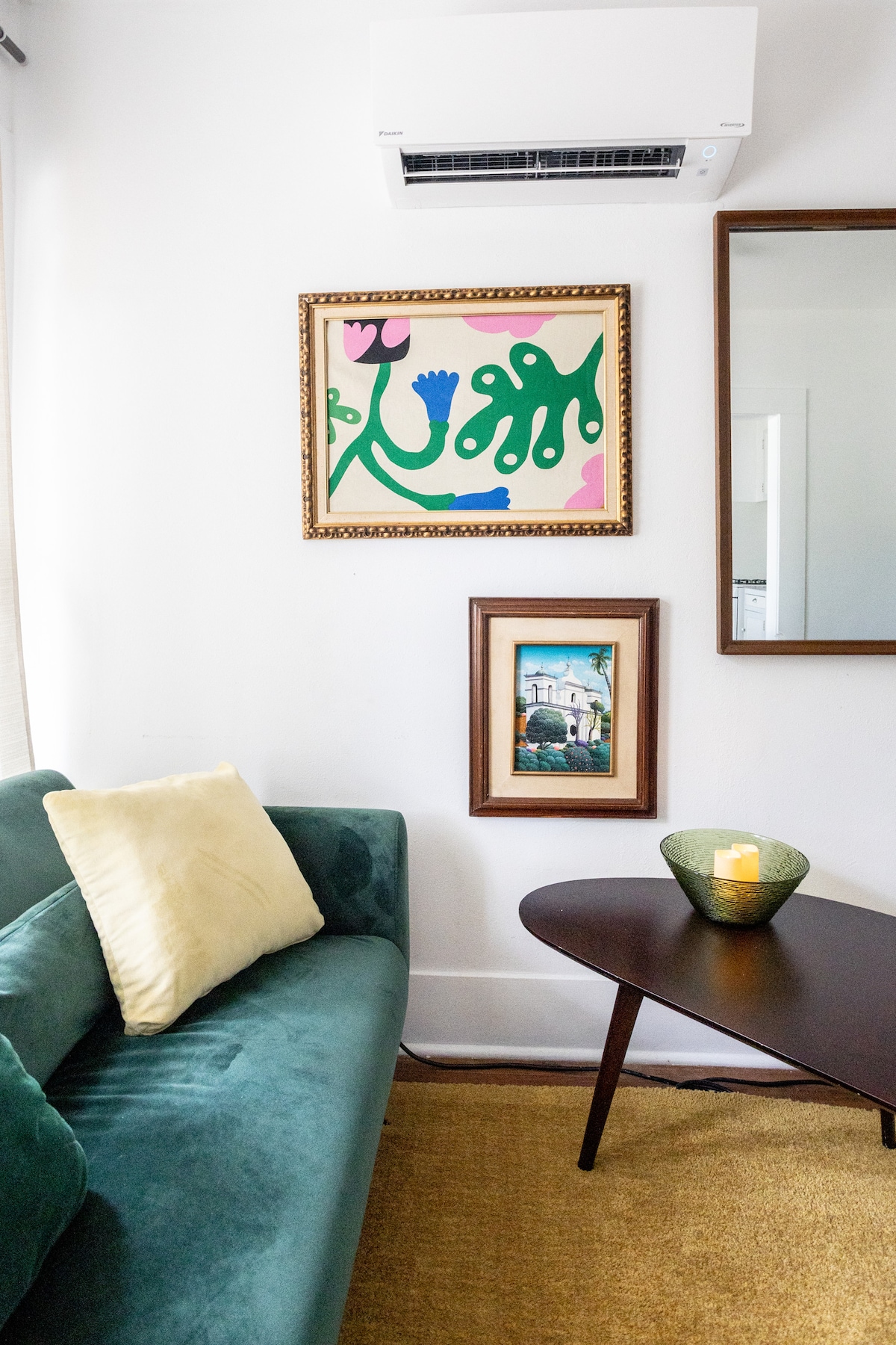 Vibrant Downtown Austin Flat, Walk to DT & Stadium