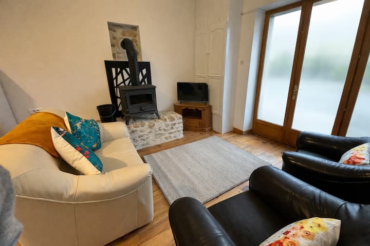 Poppy Place – Perfect, Peaceful Getaway For 4 - France