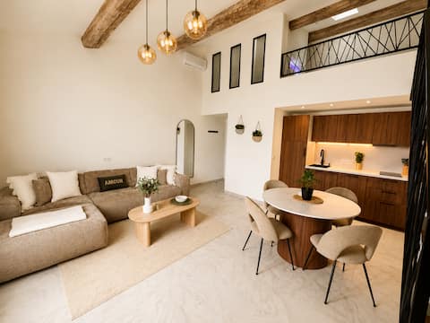 Airbnb performant: Refurbished cozy space + free parking included à Aigues Mortes