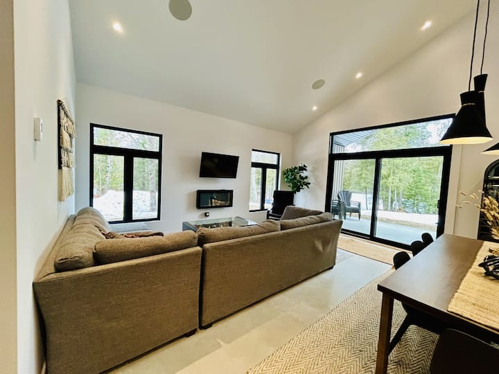 Chalet Luxe Bord De L’eau Privé, Spa &Sauna - Low