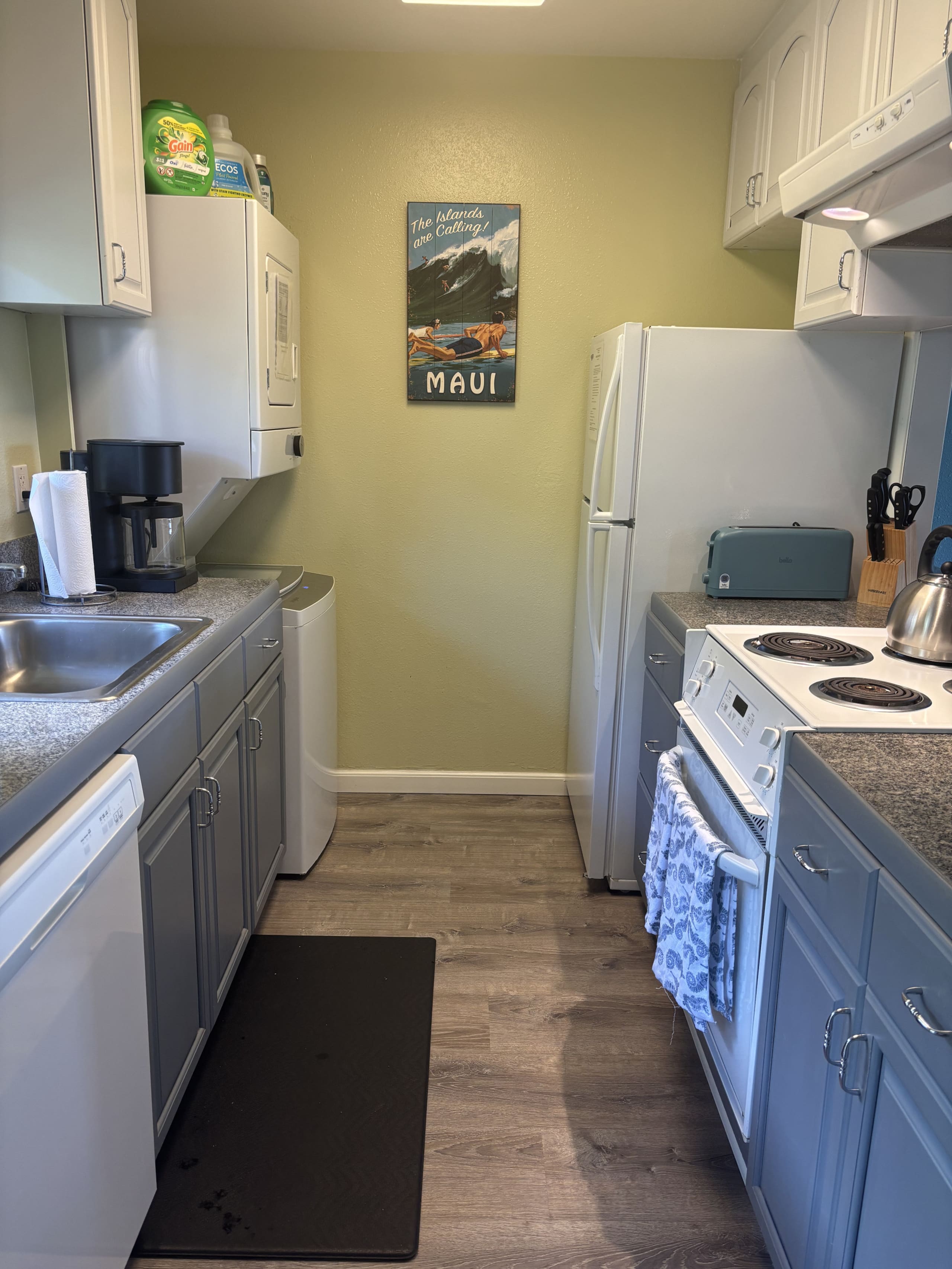 2BR/2BA Near Charley Young Beach A/C - Image 4