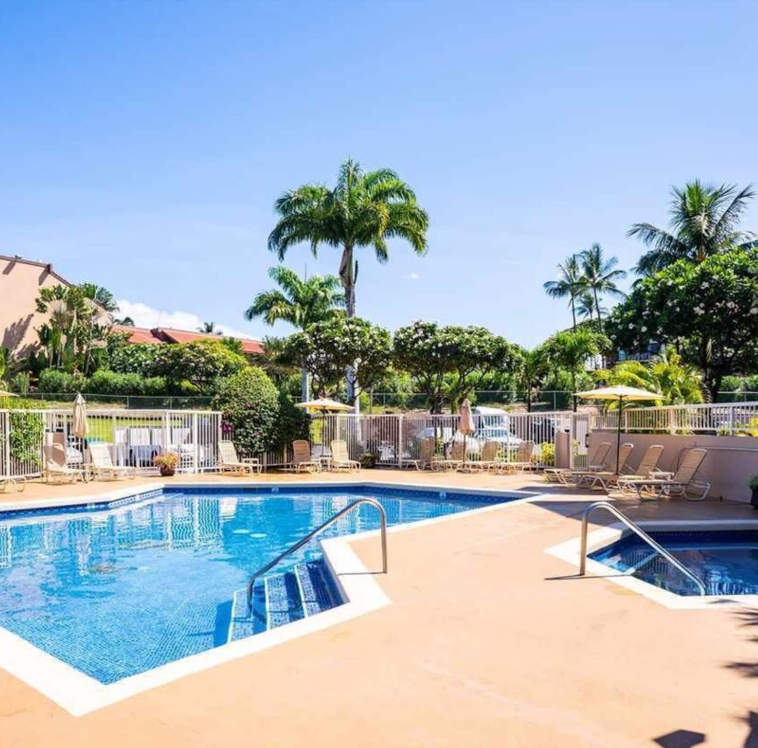2BR/2BA Near Charley Young Beach A/C - Image 14