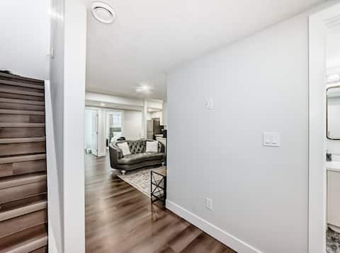 Popular Airbnb listing: Luxury Living in West Edmonton in Secord